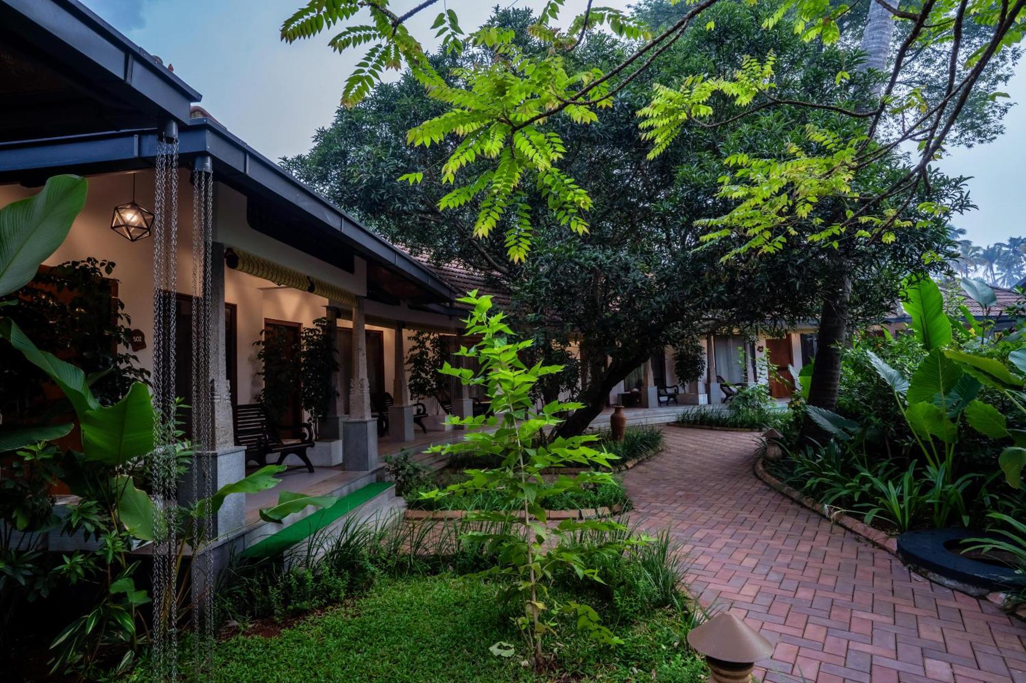 Vedic Village Retreat Kodungallur Kochi Exterior foto